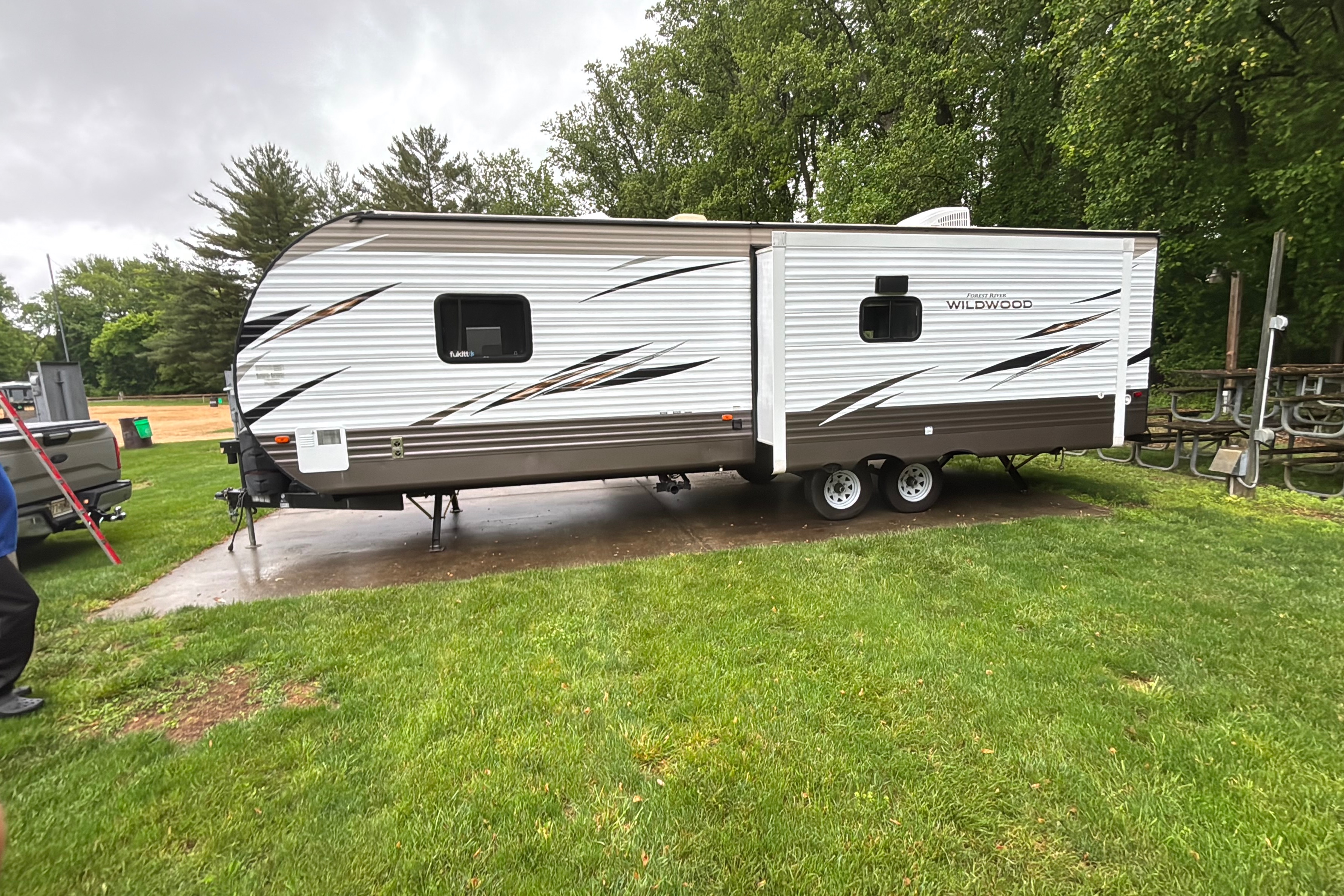 Kyle's Forest River Wildwood 27rei Travel Trailer