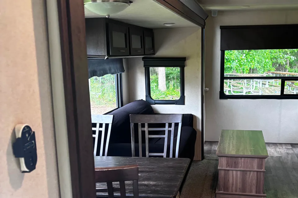 Kyle's Forest River Wildwood 27rei Travel Trailer
