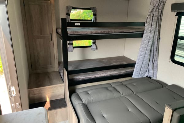 CMTRAILER KZ 270BHSE Travel Trailer
