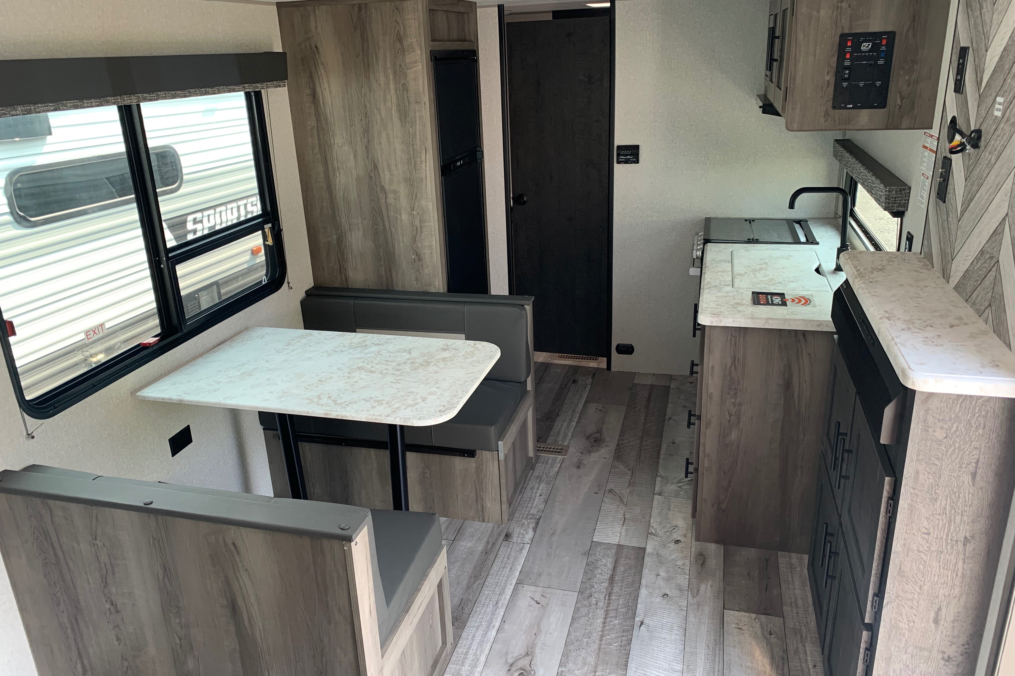 CMTRAILER KZ 270BHSE Travel Trailer