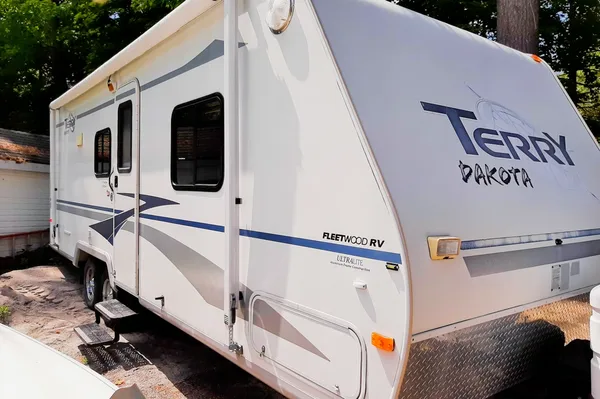 Riverside's Dakota Travel Trailer