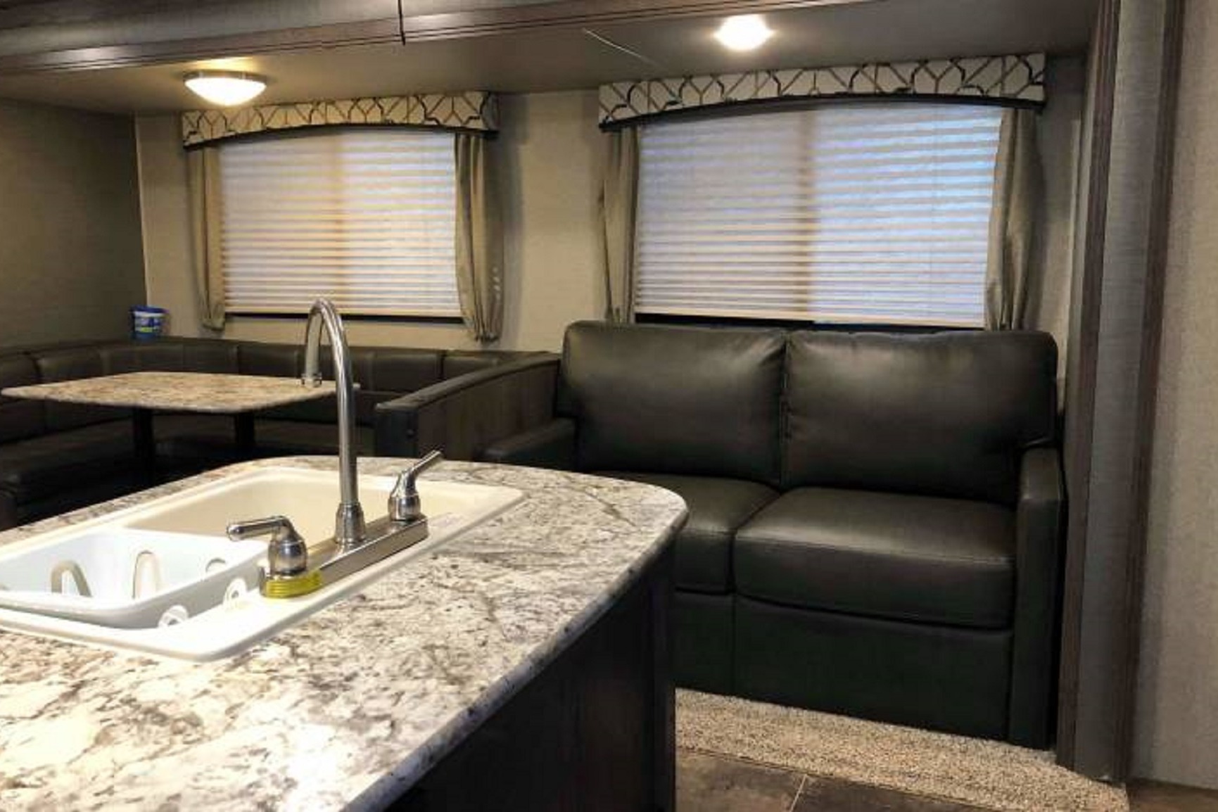 2 Bedroom very large trailer for up to 9 guests - Delivery ONLY