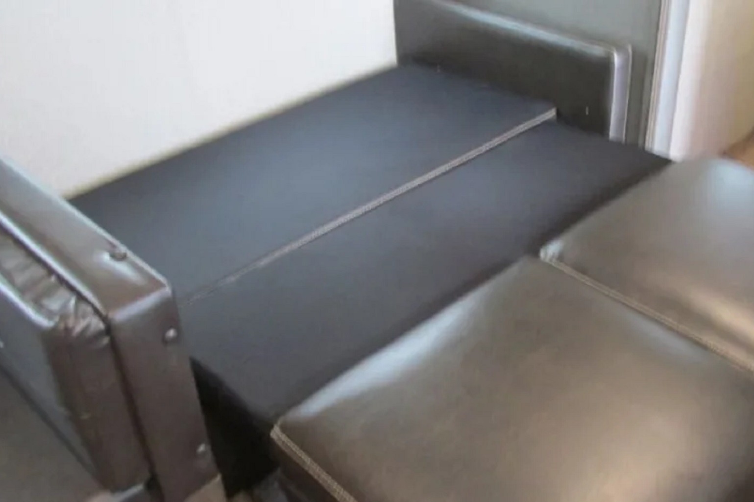2 Bedroom very large trailer for up to 9 guests - Delivery ONLY