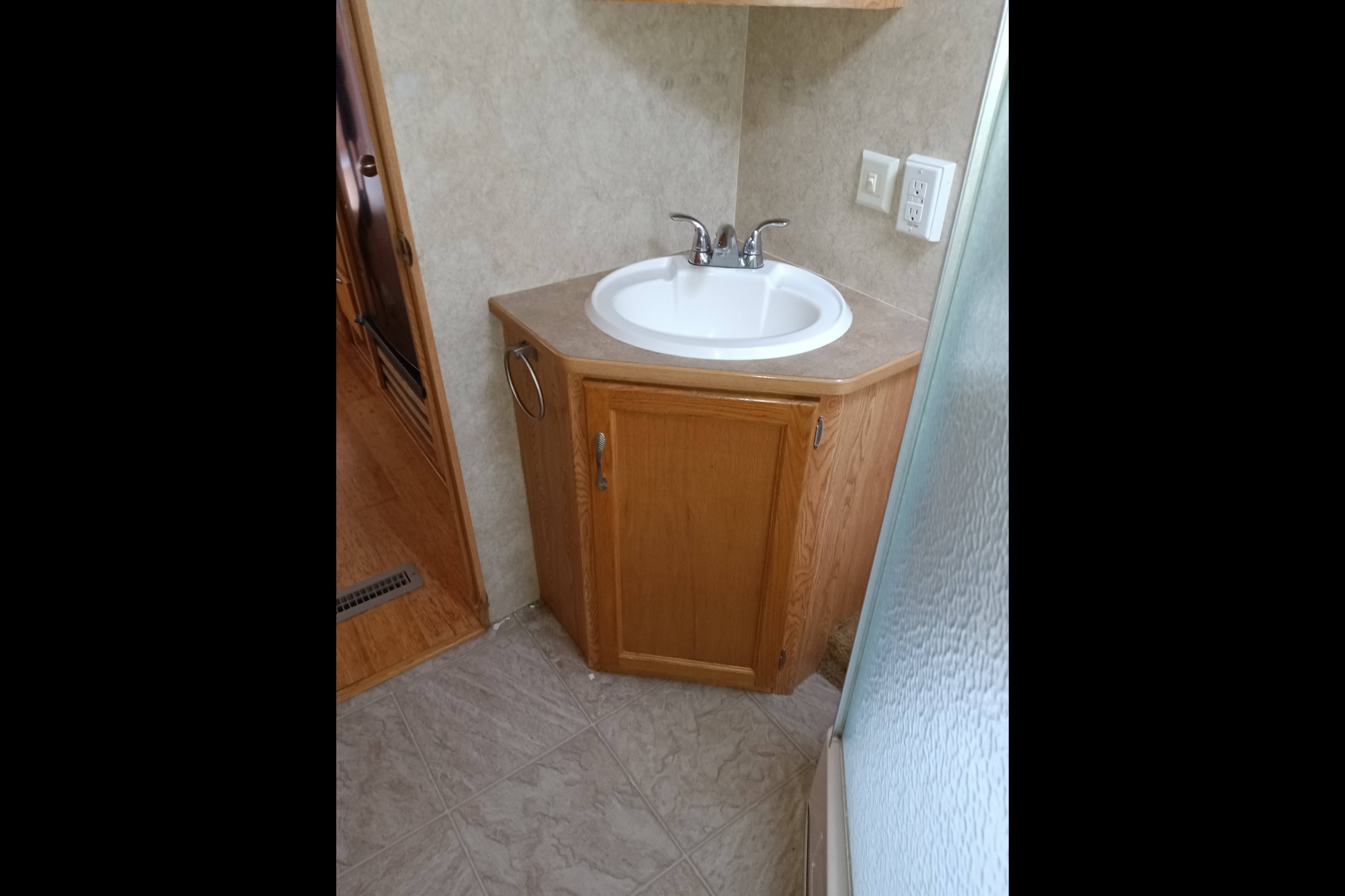 matthew's SunnyBrook Brookside Fifth Wheel