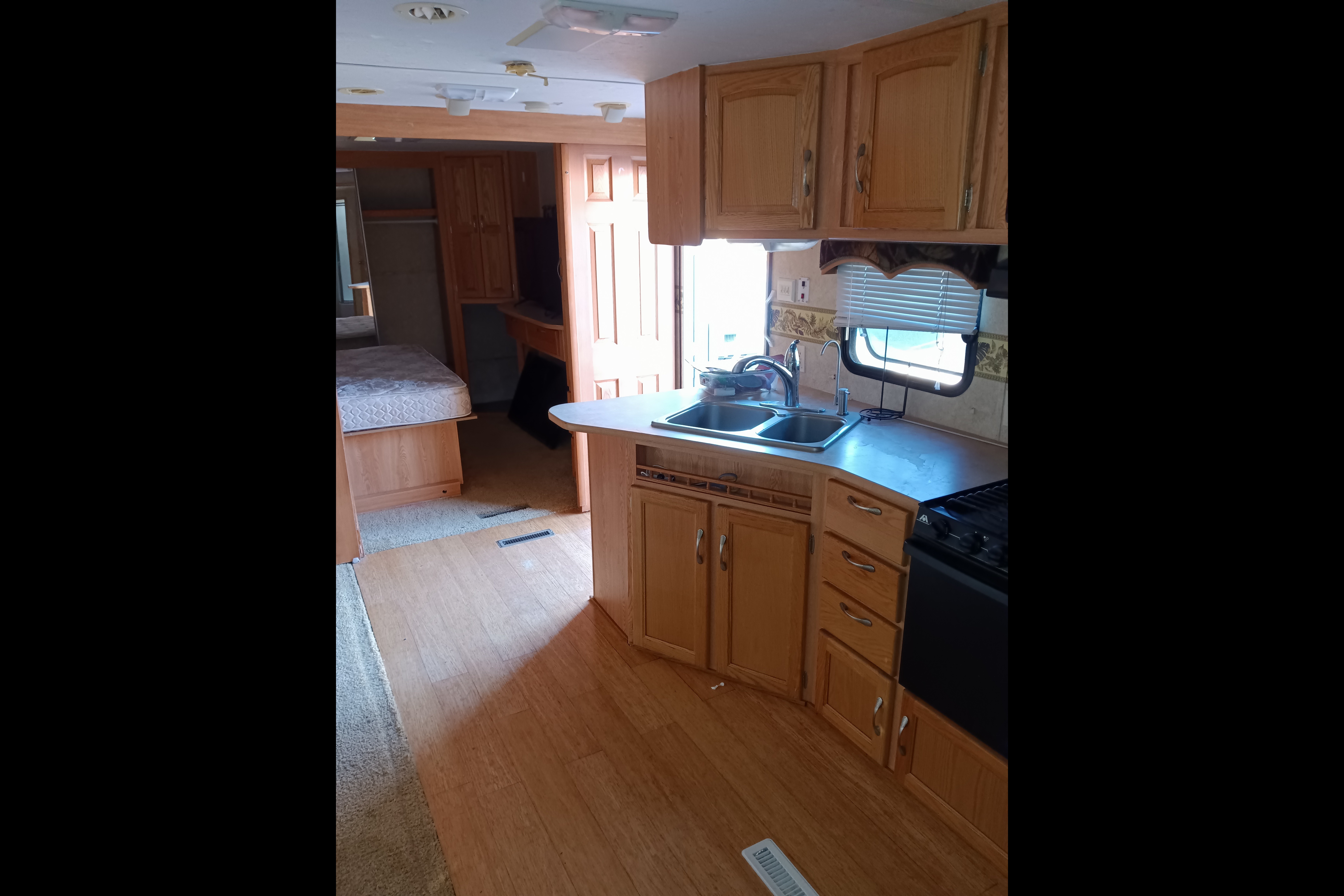matthew's SunnyBrook Brookside Fifth Wheel