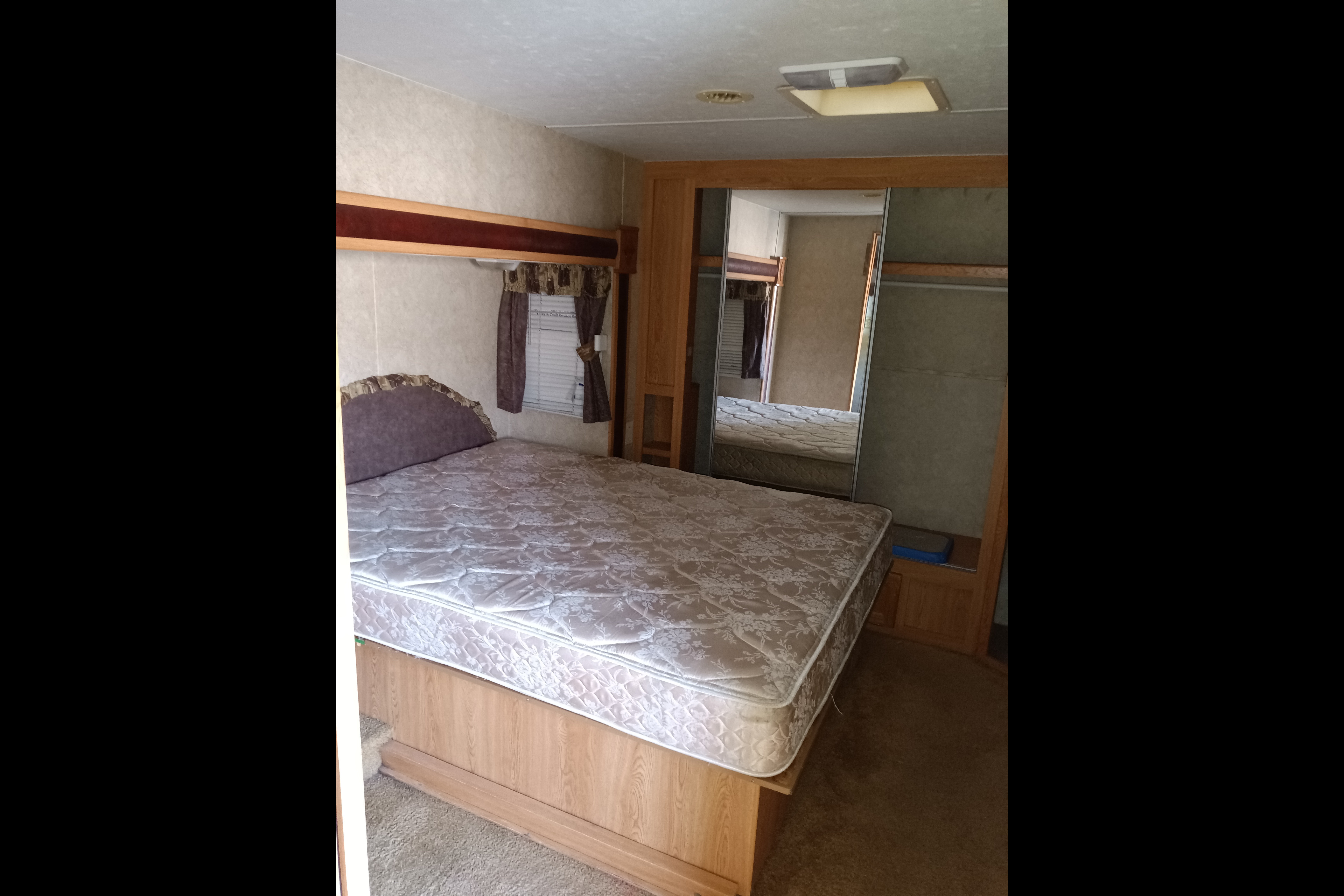 matthew's SunnyBrook Brookside Fifth Wheel