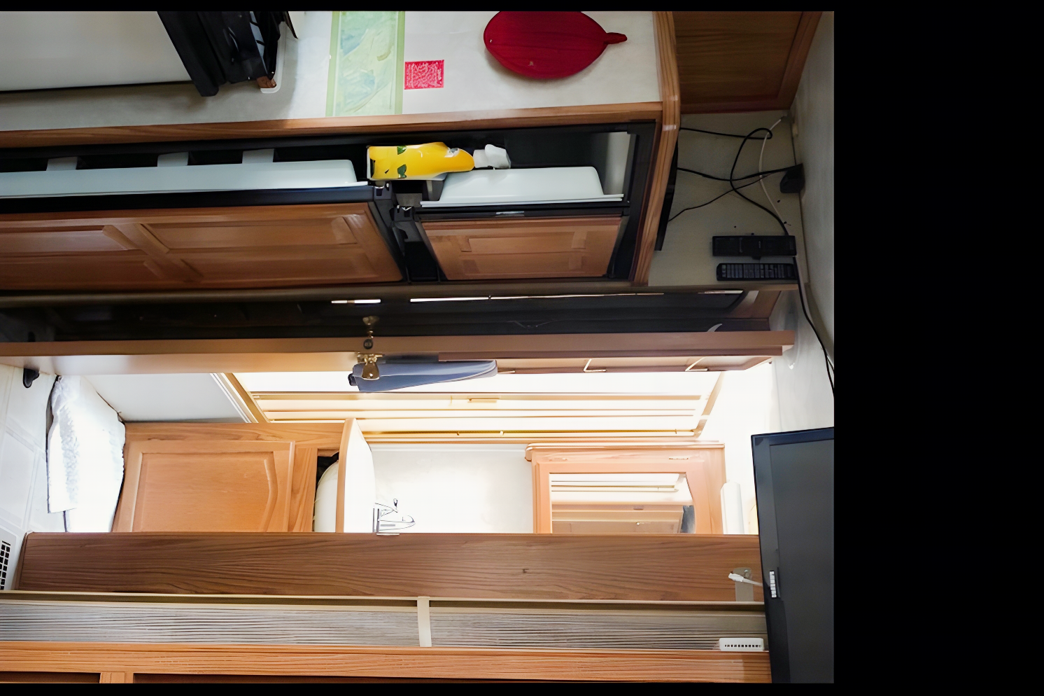carlos's Komfort 25ft Travel Trailer
