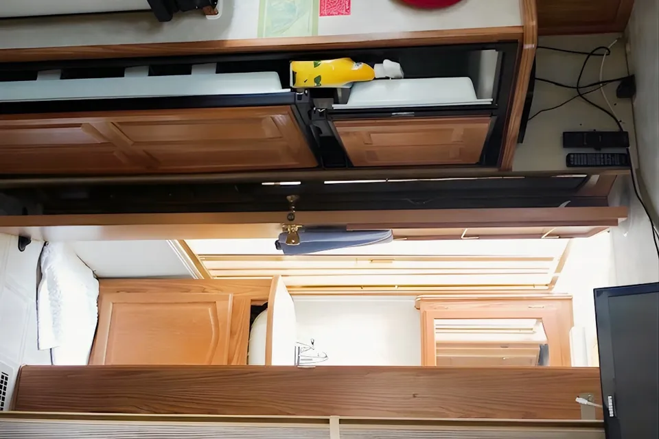 carlos's Komfort 25ft Travel Trailer
