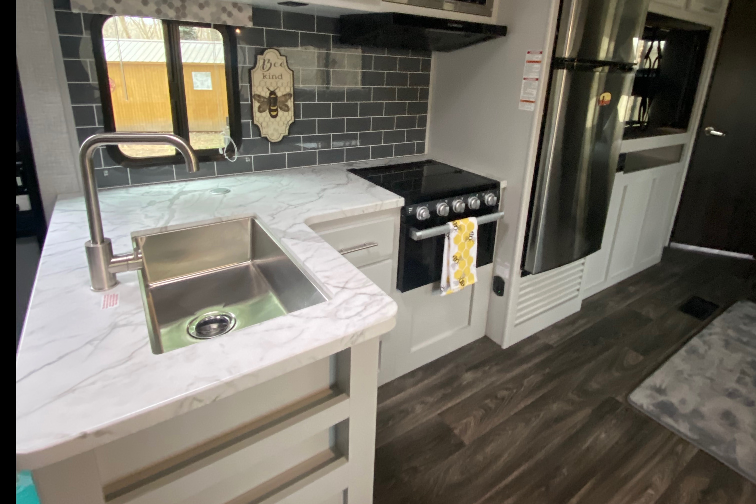Nomadic Nature Rentals w luxury amenities (OG)