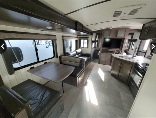 Crossroads Sunset 289 QB Travel Trailer