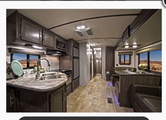 Crossroads Sunset 289 QB Travel Trailer