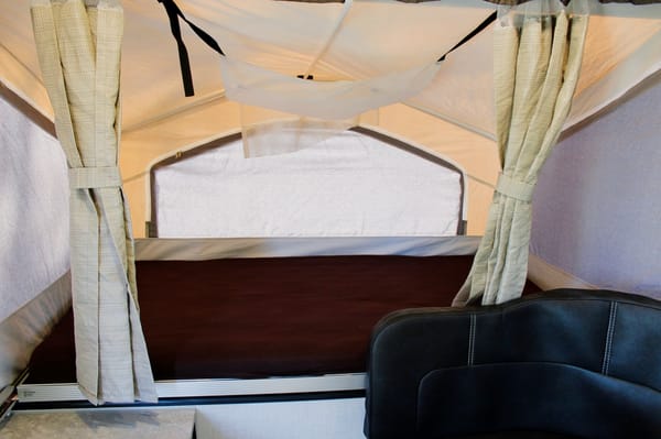 Forest River Rockwood 1640 ESP Tent Trailer