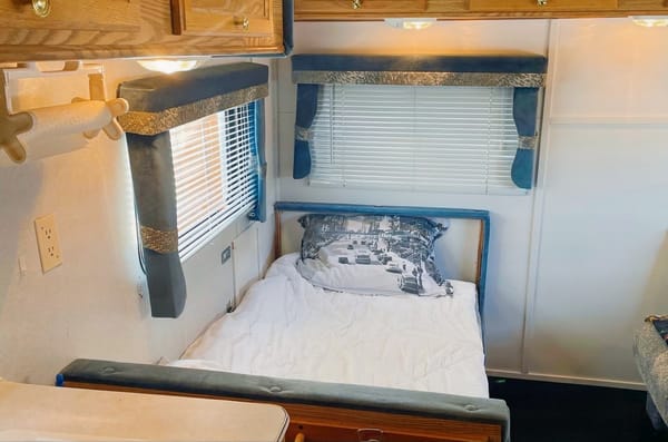 Reg's Glide Lite Fifth Wheel