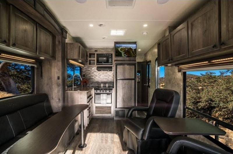 [17] Stress Free RV - Toy Hauler Eclipse Attitude 27SA