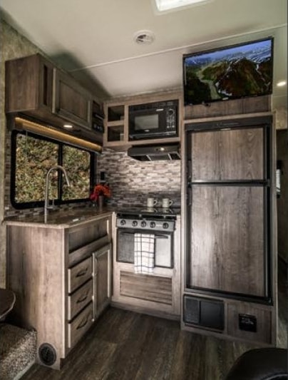 [17] Stress Free RV - Toy Hauler Eclipse Attitude 27SA