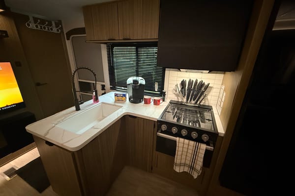Luxury Family Bunkhouse Travel Trailer Sleeps 10