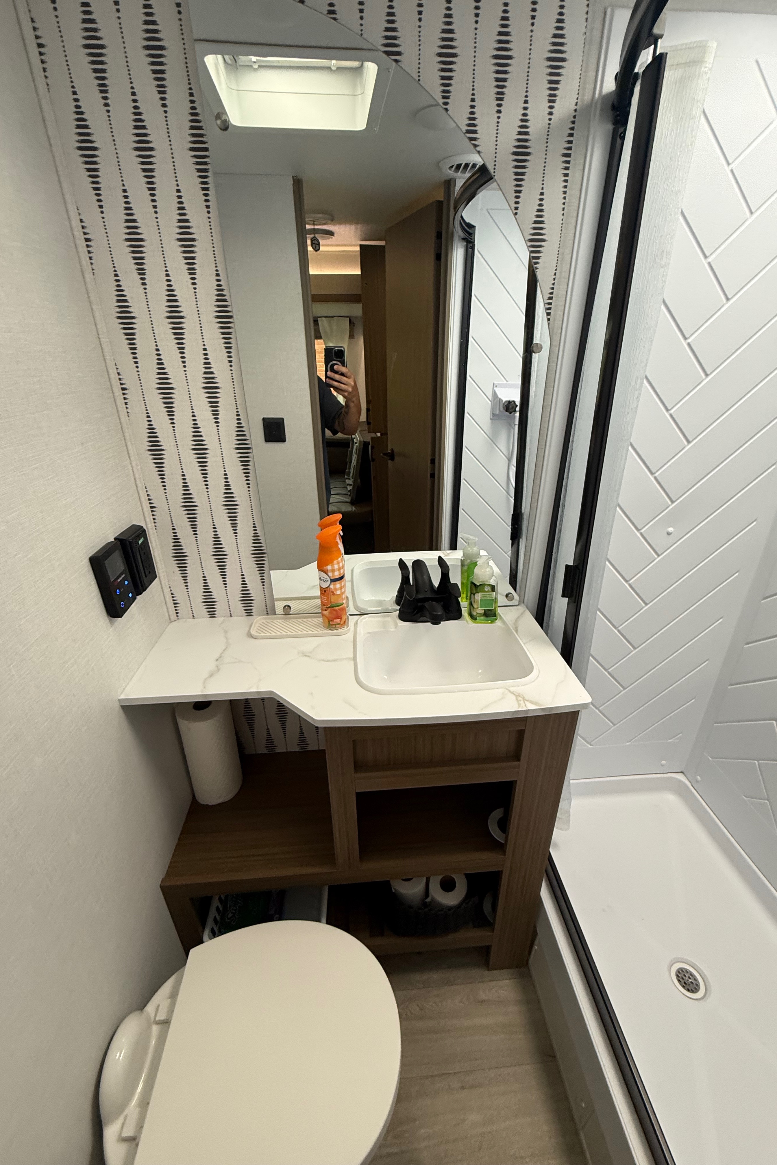Luxury Family Bunkhouse Travel Trailer Sleeps 10
