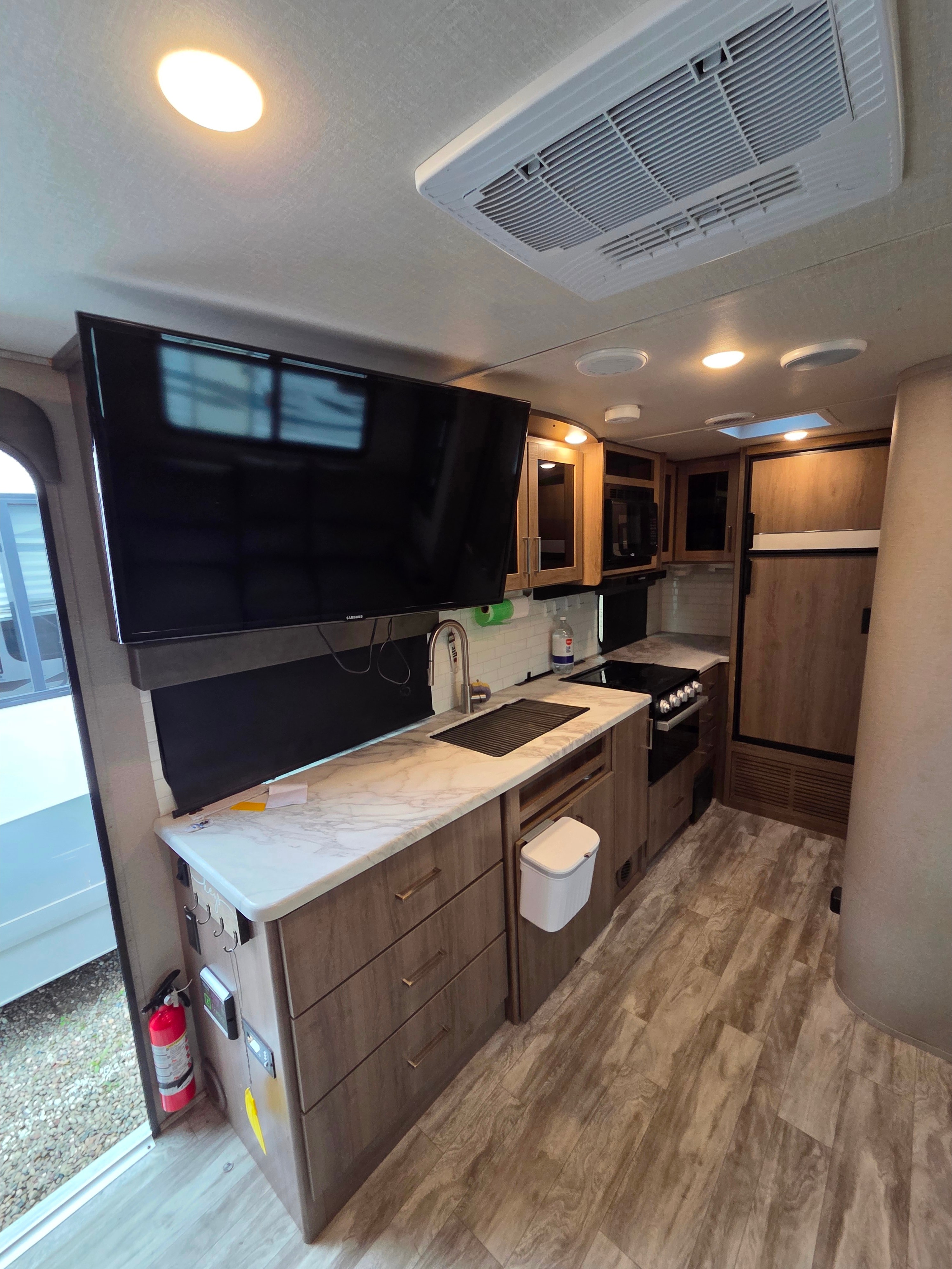 Paola 's Grand Design  Grand design xls22 Travel Trailer