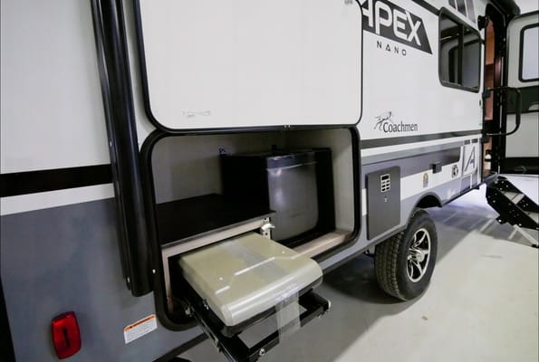 Family Traveler - Coachmen Apex Nano 194 BHS Travel Trailer
