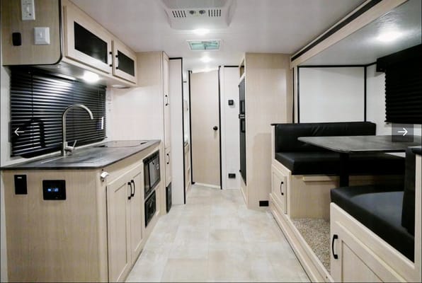 Family Traveler - Coachmen Apex Nano 194 BHS Travel Trailer