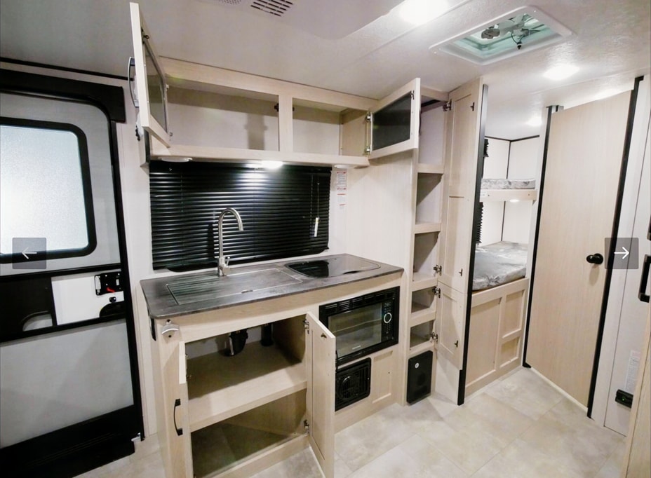 Family Traveler -  Coachmen Apex Nano 194 BHS Travel Trailer