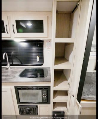 Family Traveler - Coachmen Apex Nano 194 BHS Travel Trailer