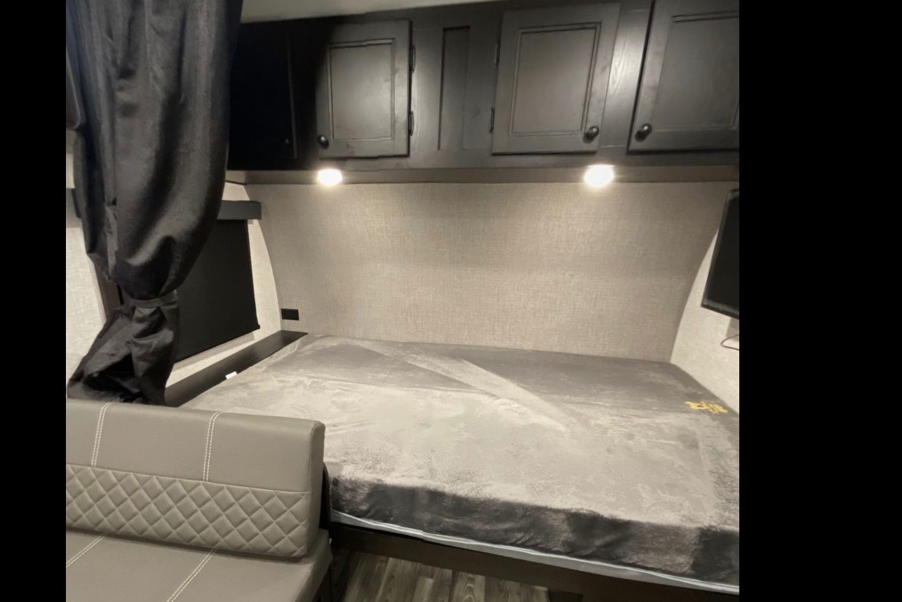 Jessie's Starcraft Travel Trailer