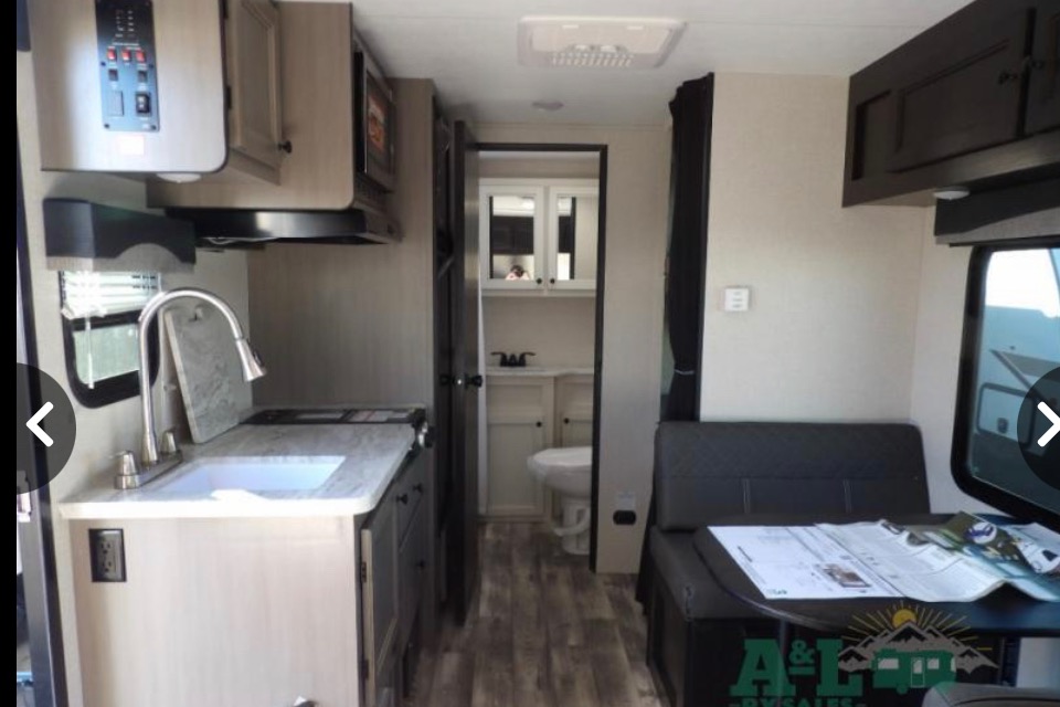 Jessie's Starcraft Travel Trailer