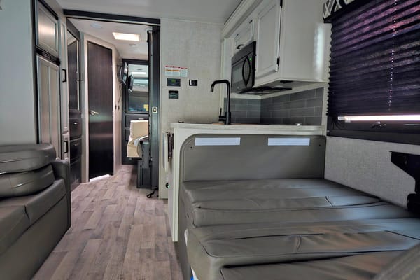 Rishi's Entegra Coach Odyssey Class C