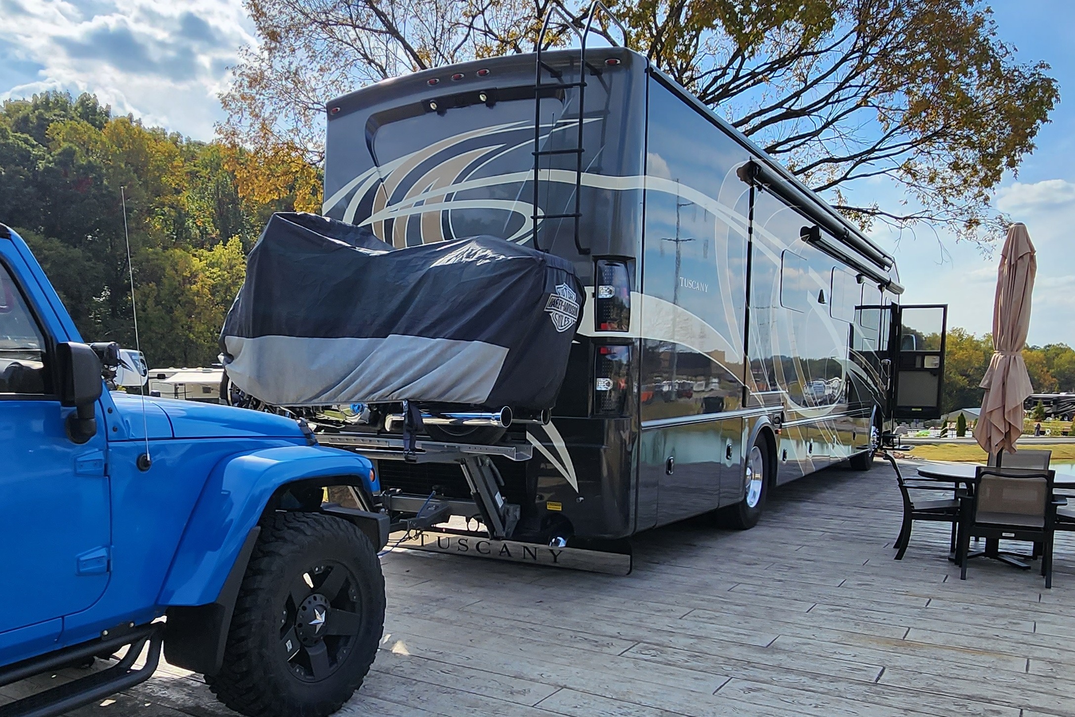 🏕️ Glampin’ in Style – Your Home on Wheels! | 2014 Thor Tuscany 40ft Diesel Class A