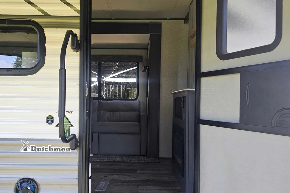 Jones Dutchmen AspenTrail 2910BHS Travel Trailer