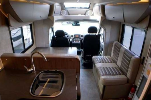 Beautiful diesel camper!