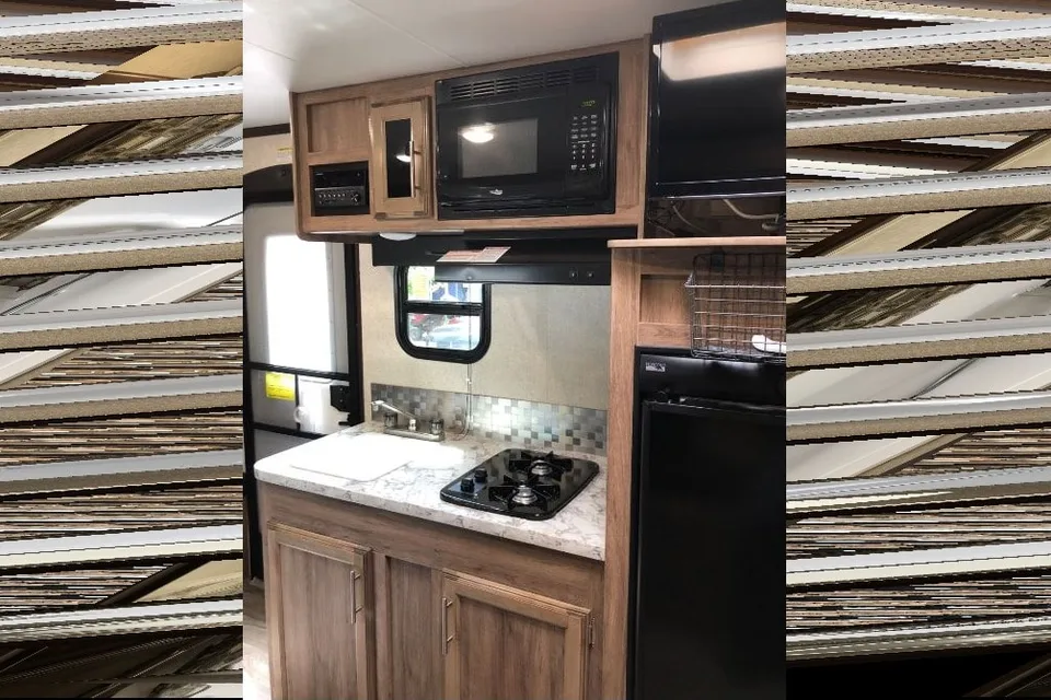 Jayco 20' Hybrid