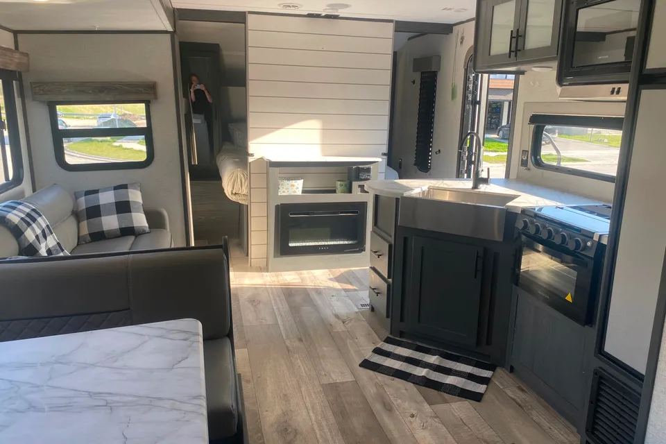Marissa's Dutchman Aspen Trail 2910BHS Travel Trailer