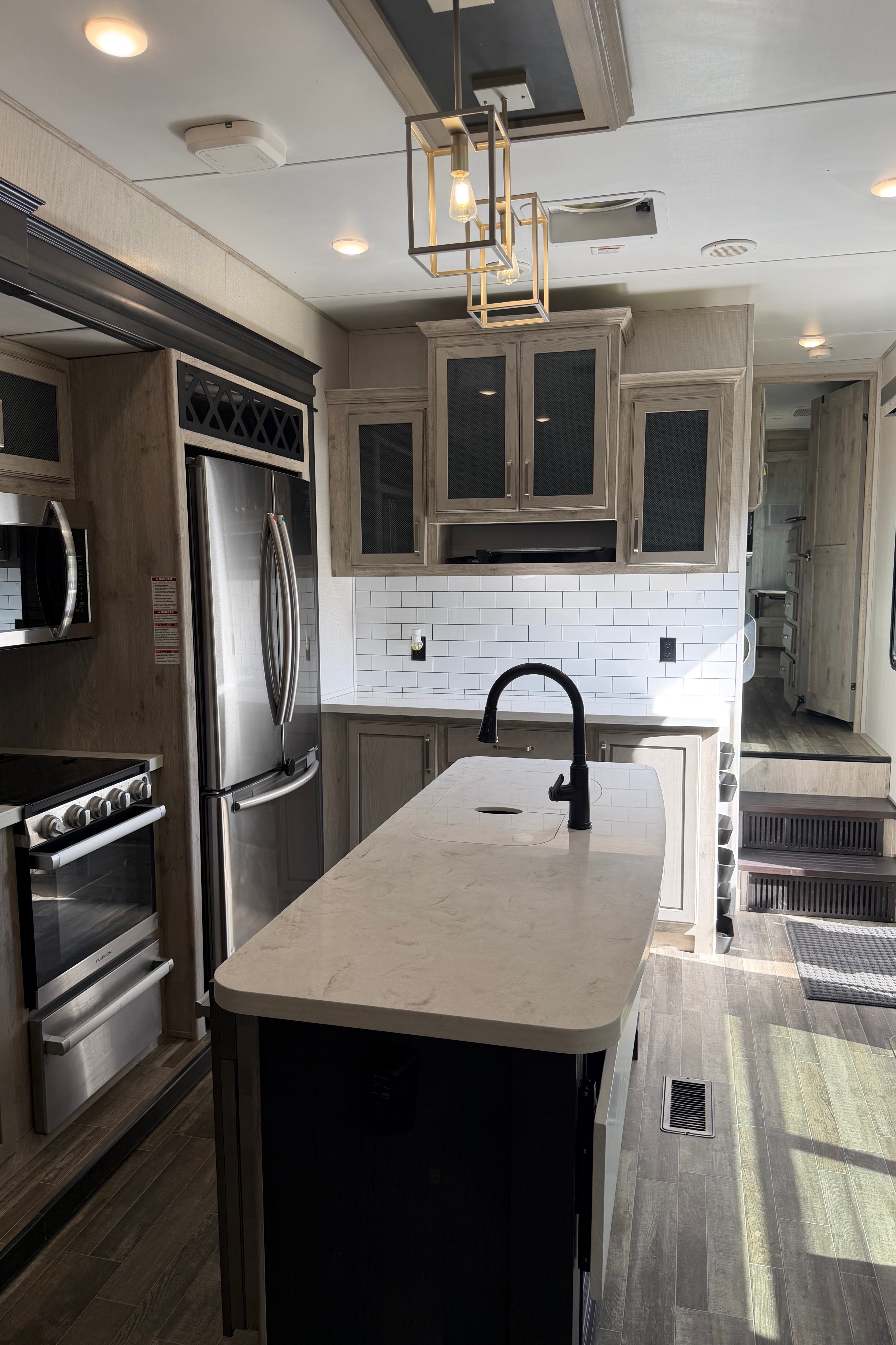 Luxury Fifth Wheel | Concierge Setup Included| 2 Full Baths + Loft | Veteran Owned