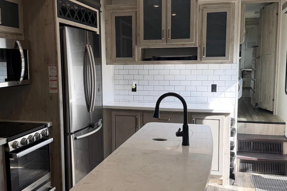 Luxury Fifth Wheel | Concierge Setup Included| 2 Full Baths + Loft | Veteran Owned