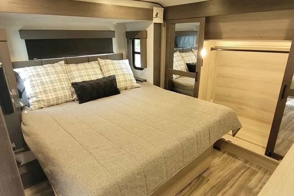 Alliance RV Valor 36v11 Fifth Wheel