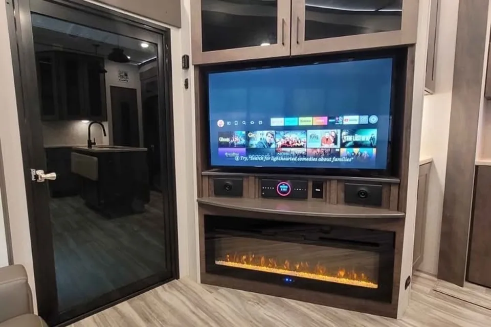 Alliance RV Valor 36v11 Fifth Wheel