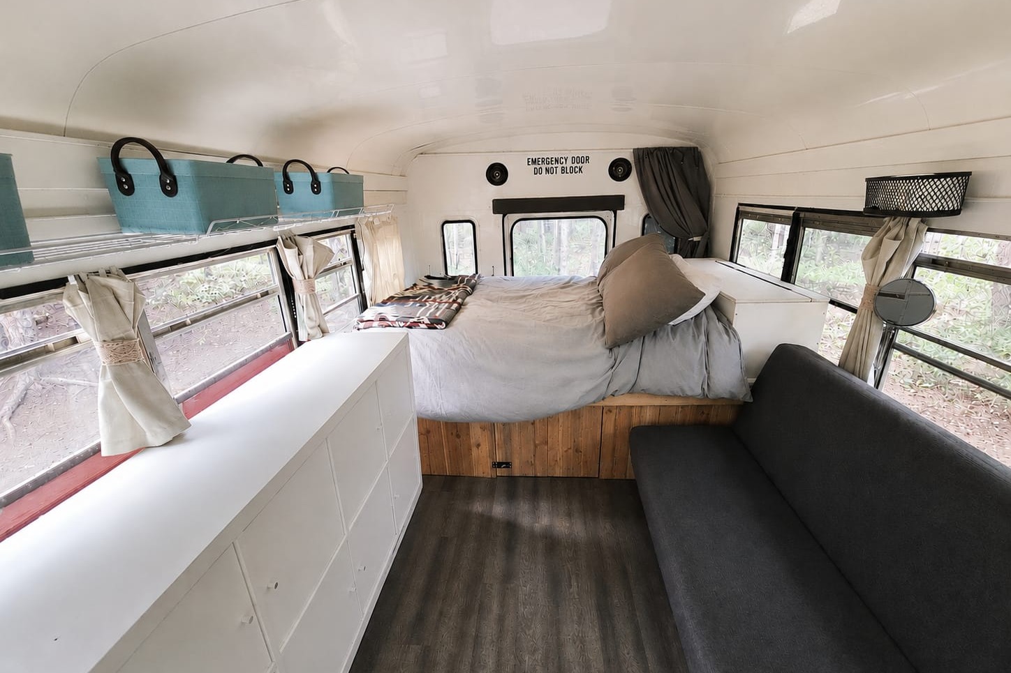 Pamela's Mountain Skoolie