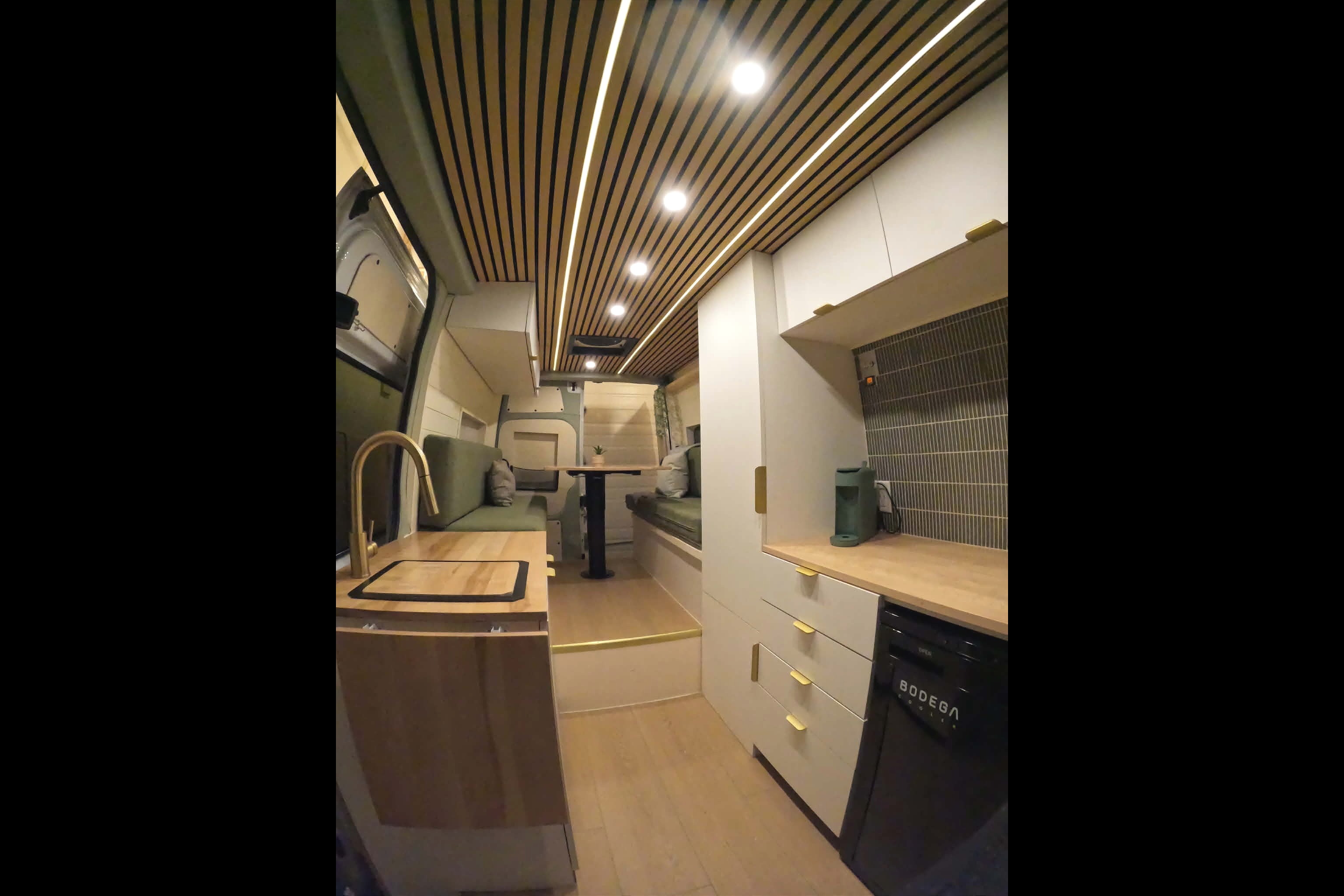 Nova Vanlife - Mercedes-Benz Sprinter Classe B