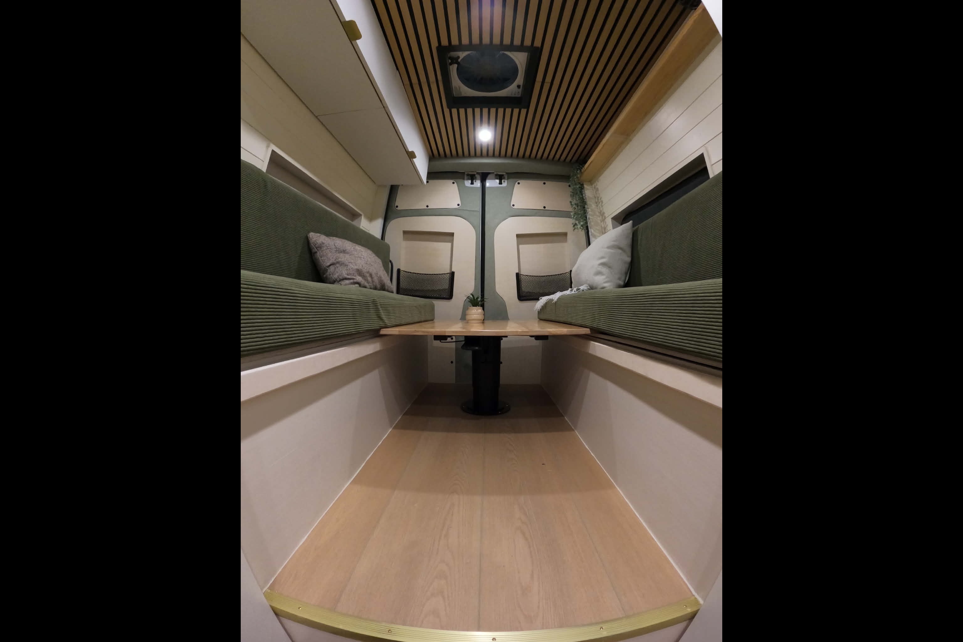 Nova Vanlife - Mercedes-Benz Sprinter Classe B