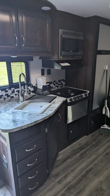 #4 Sagmoe Family (36-foot bunkhouse)