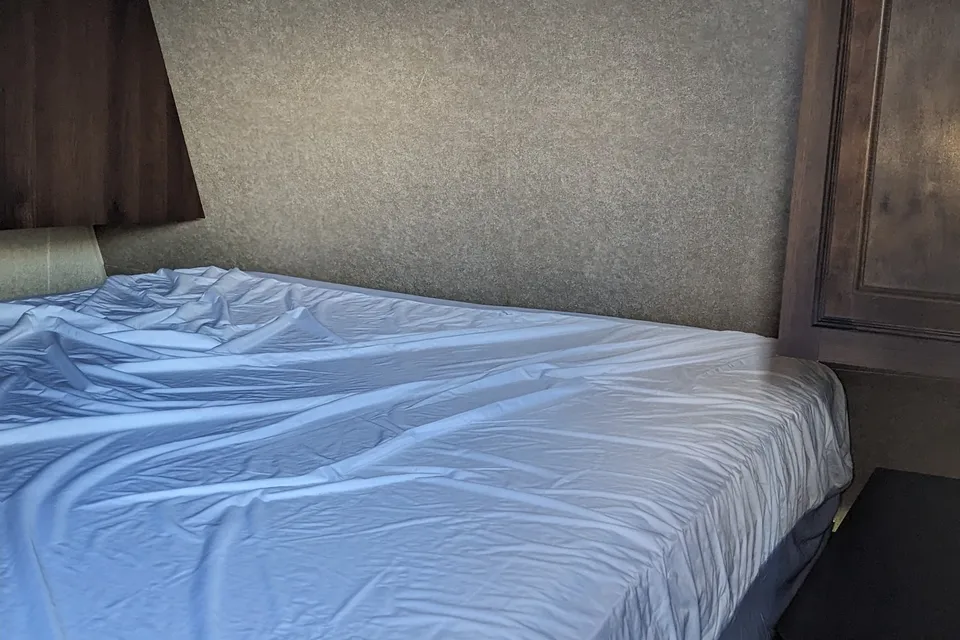 #4 Sagmoe Family (36-foot bunkhouse)