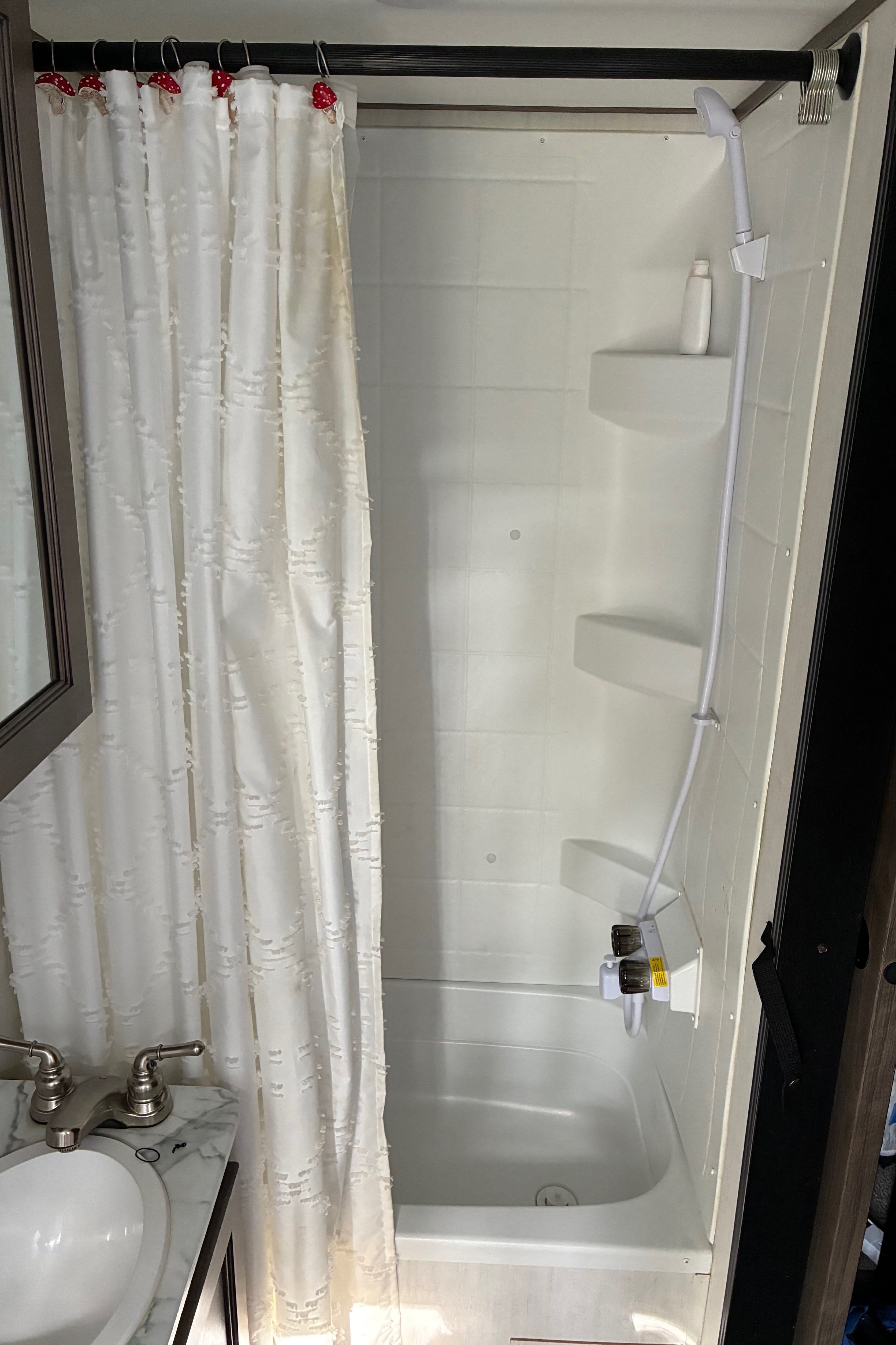 Hannah's Forest River Sabre Fifth Wheel
