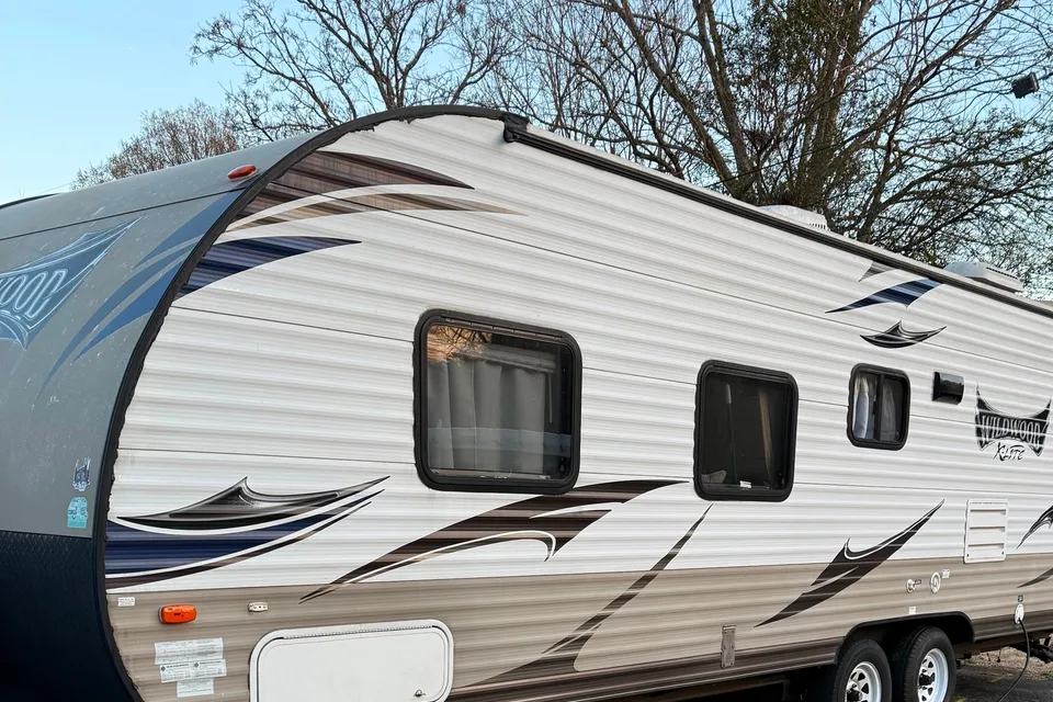 Sasha & son Family Camper