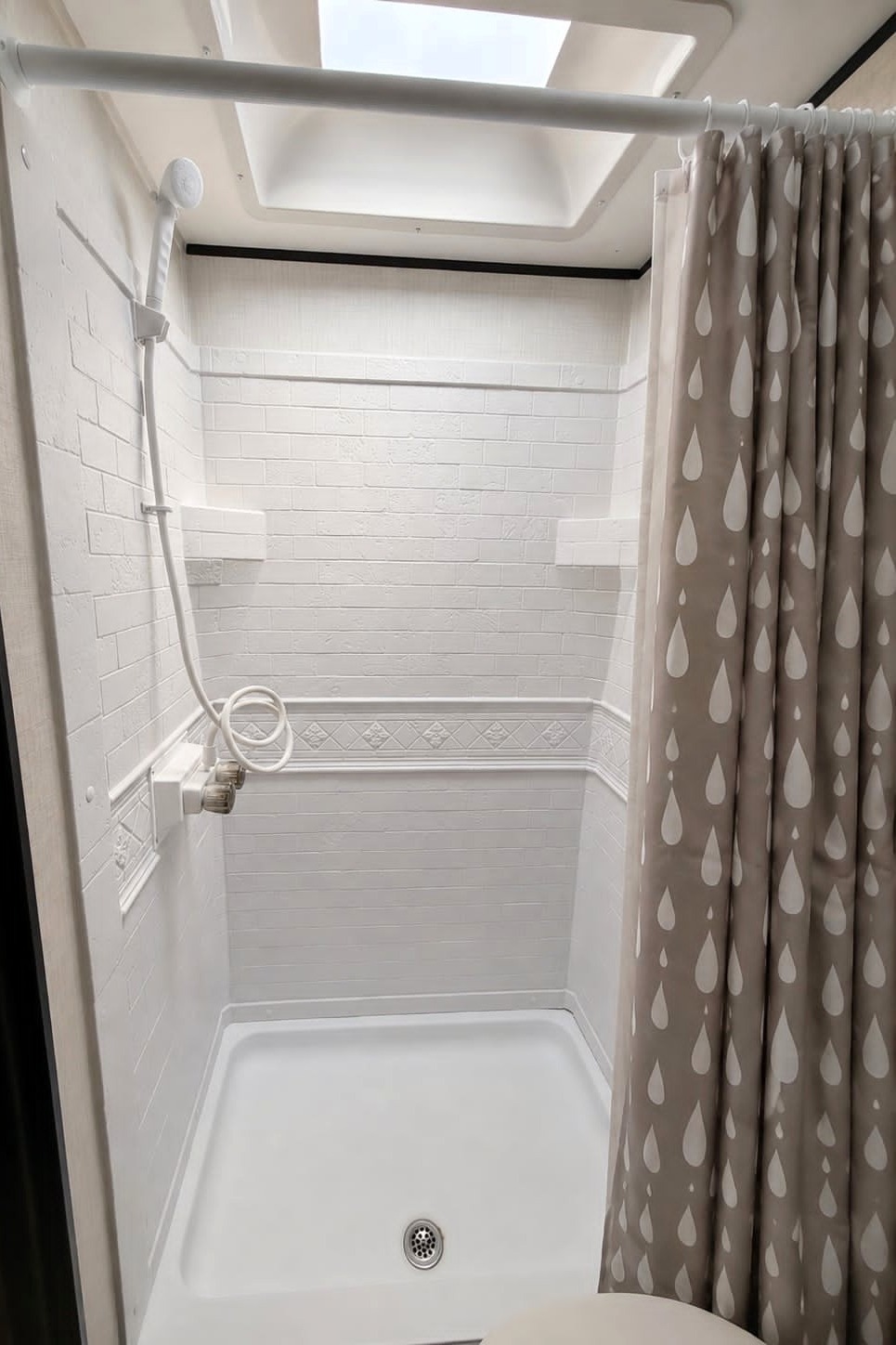 2026 Keystone Family-Friendly Trailer | Sleeps 5 | Easy Tow Bunkhouse