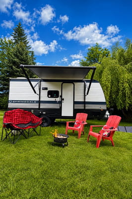 2026 Keystone Family-Friendly Trailer | Sleeps 5 | Easy Tow Bunkhouse