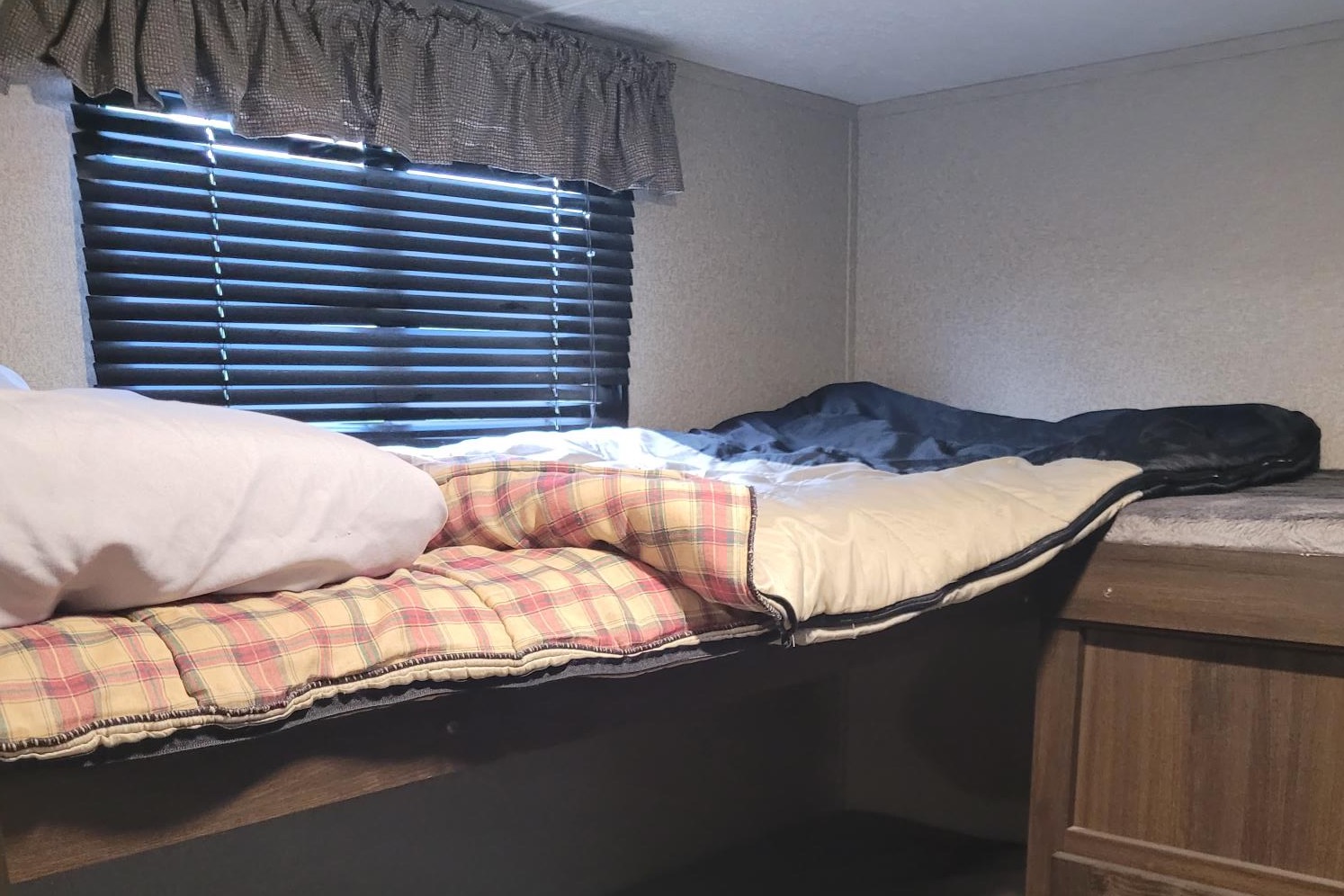 Onsite RV's Keystone Springdale 298 BH Travel Trailer