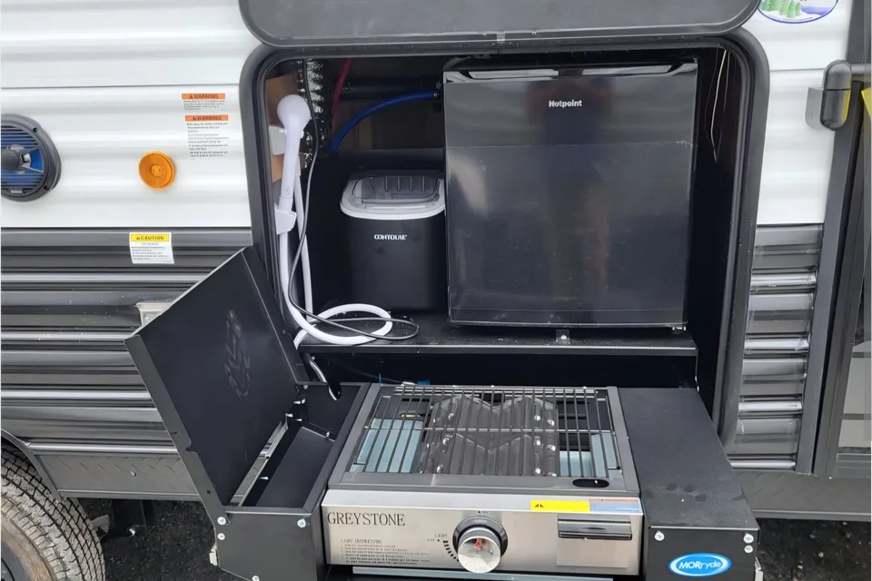 Orchard Grove Grey Wolf 26DBH Travel Trailer