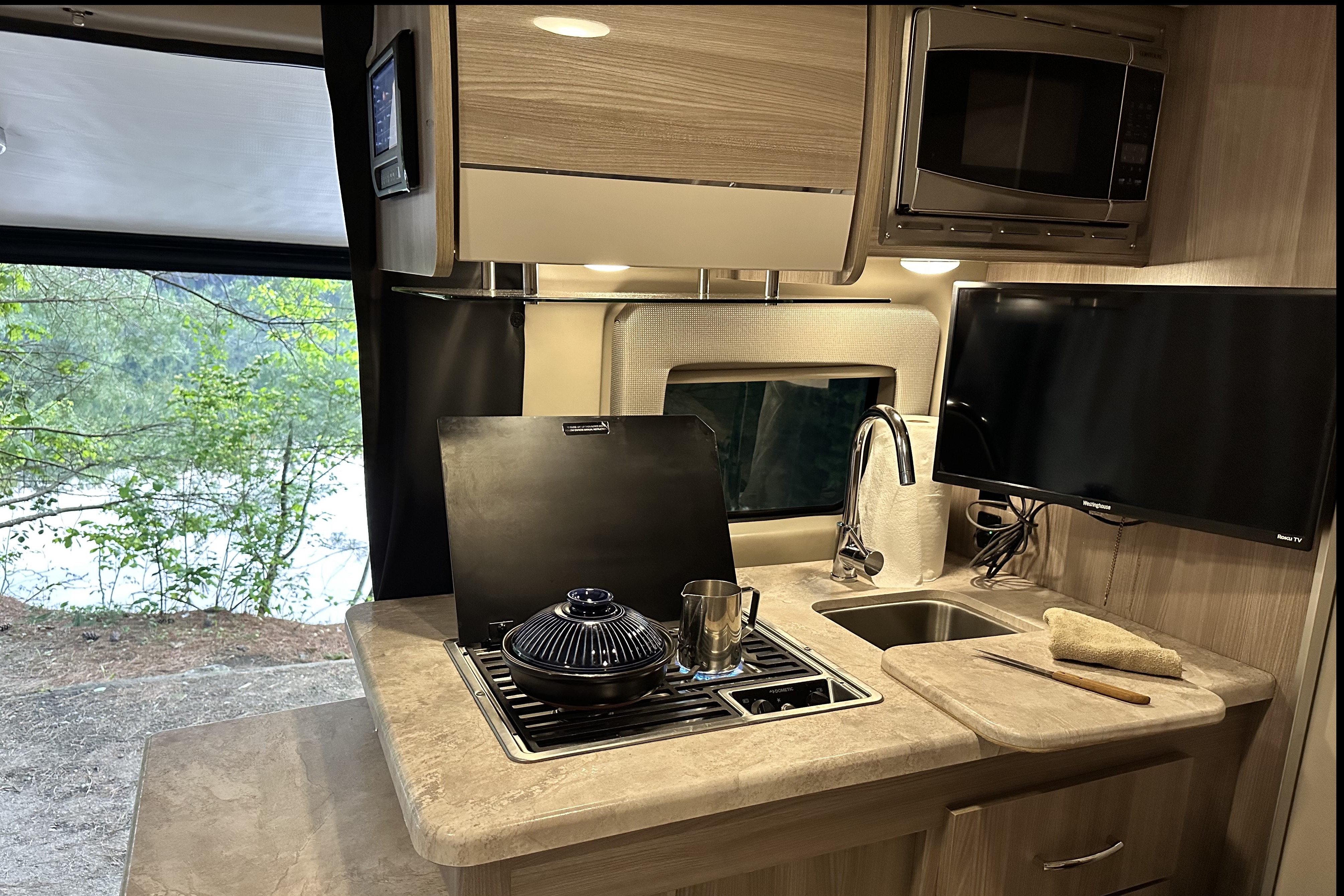 Festival friendly, Thor Motor Coach Scope 18M Class B